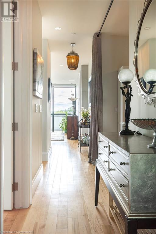 101 Locke Street S Unit# 304, Hamilton, Ontario L8P 4A6 - Photo 3 - XH4199877