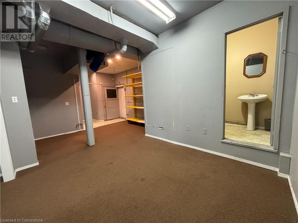 8 Caithness Street E, Caledonia, Ontario N3W 1B8 - Photo 7 - XH4200006