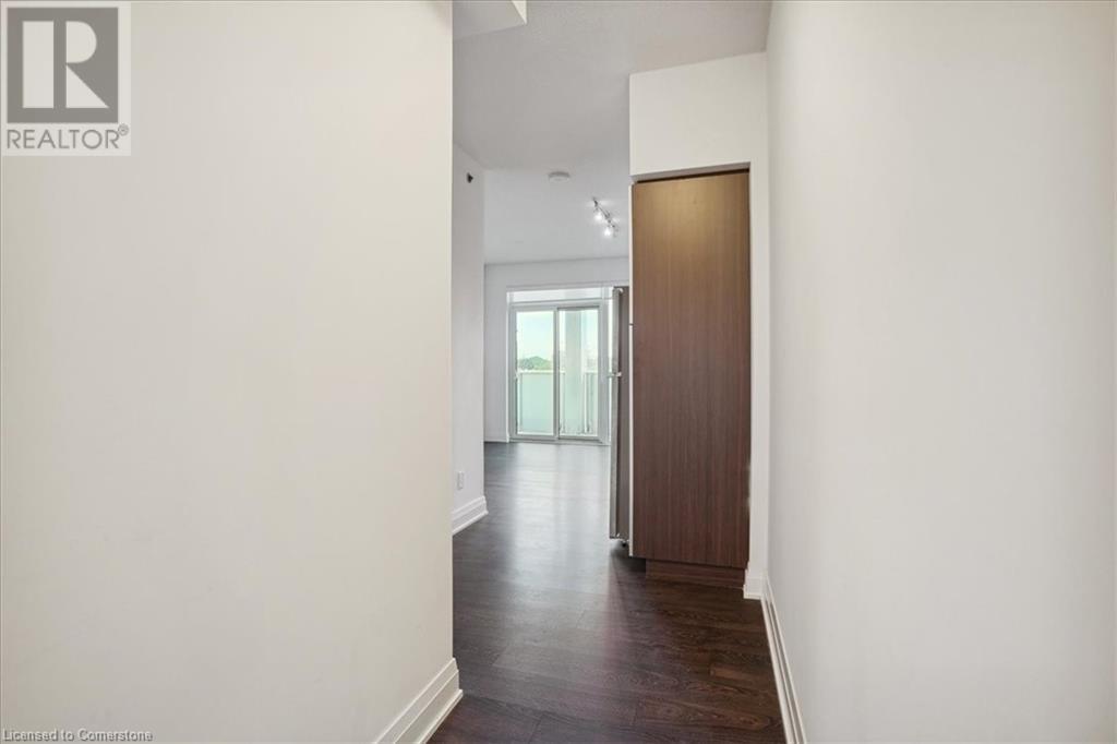 55 Speers Road Unit# 212, Oakville, Ontario L6K 0J1 - Photo 5 - XH4200138