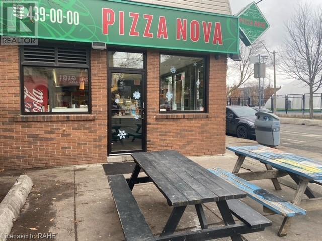 268 Lippincott Street, Toronto, Ontario  M5S 2P5 - Photo 1 - XH4200410