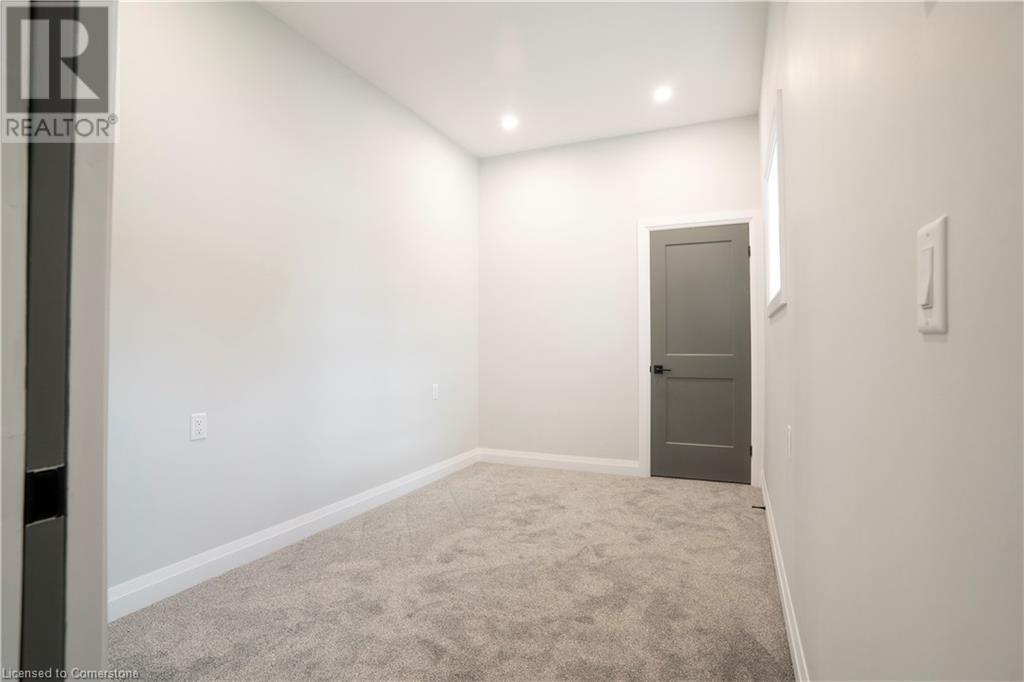 130 Elgin Street Unit# 3 (Lower), Brantford, Ontario  N3S 5A5 - Photo 9 - XH4200428