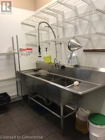 70 Livingston Avenue Unit# 3, Grimsby, Ontario  L3M 1K9 - Photo 5 - XH4200467