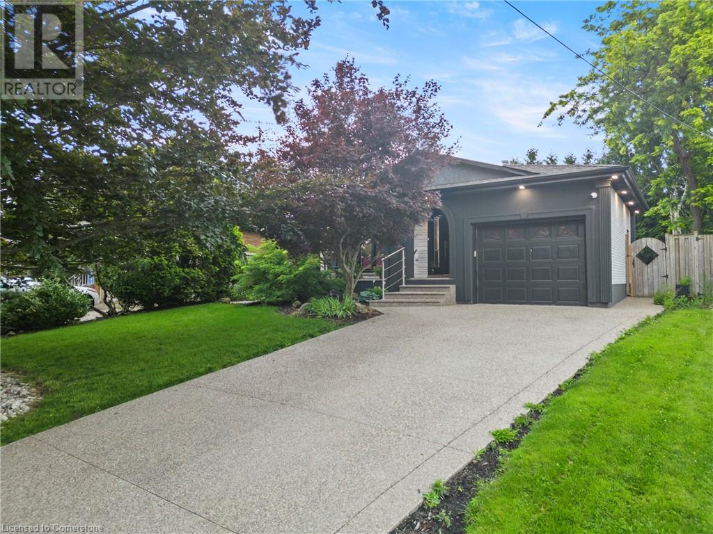 19 MINSTREL Court, hamilton, Ontario