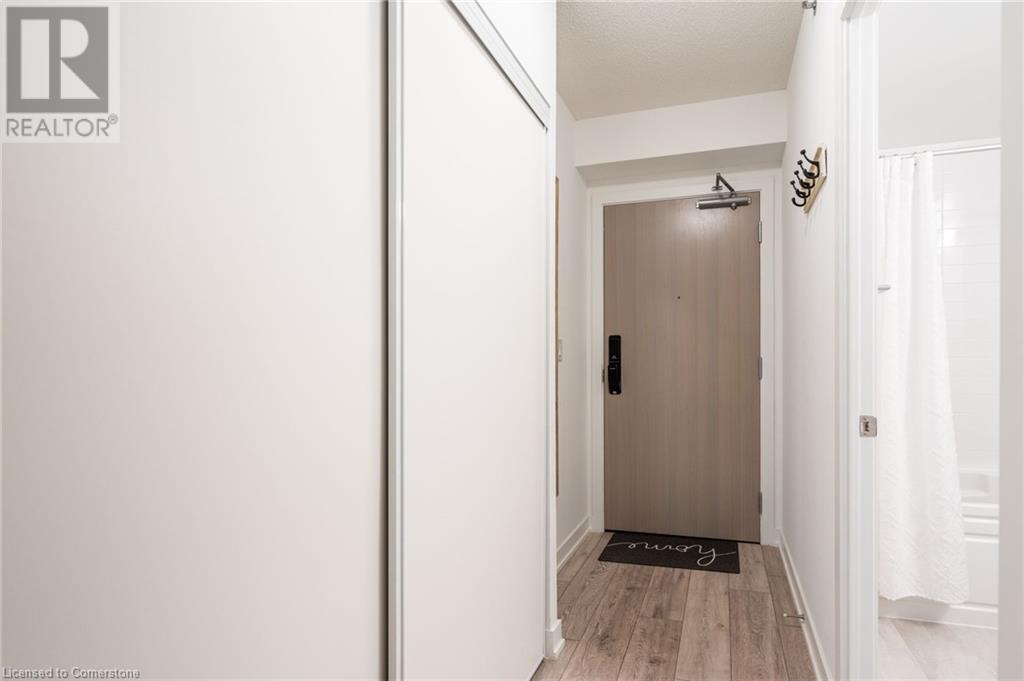 3200 Dakota Common Unit# B717, Burlington, Ontario L7M 2A9 - Photo 4 - XH4200636