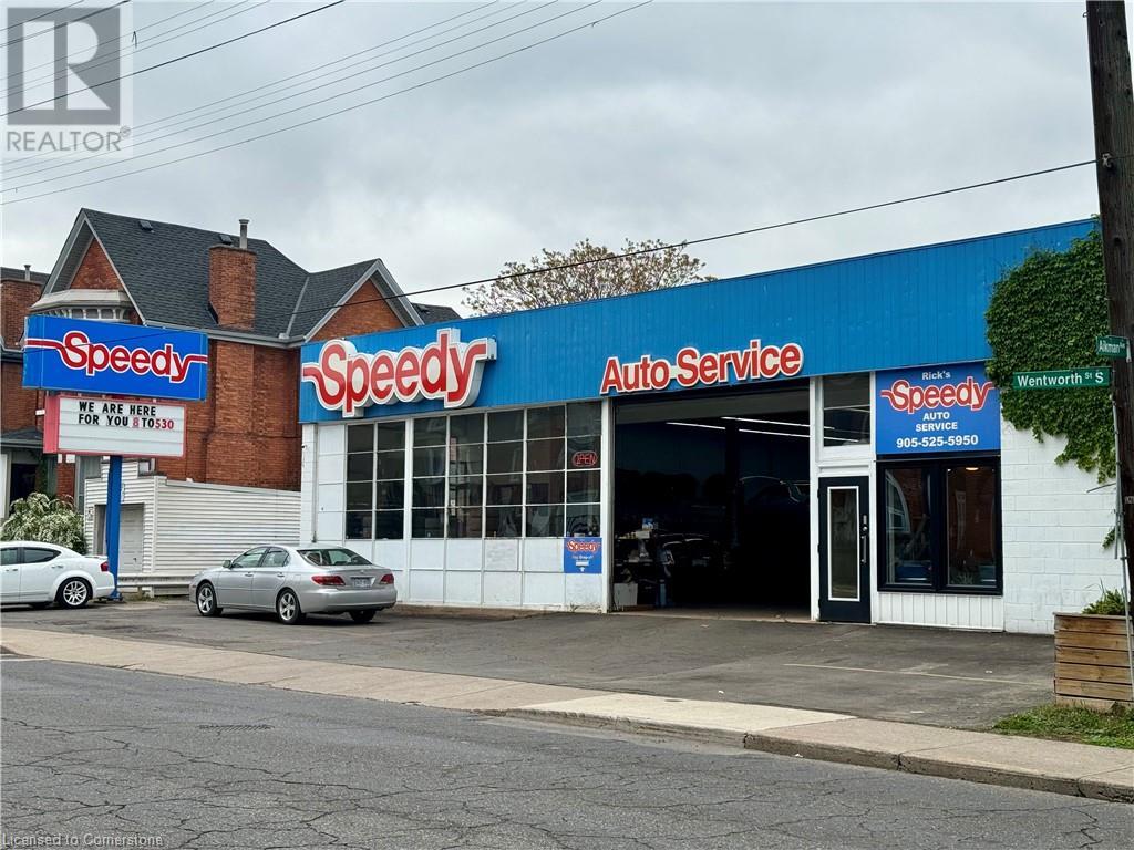 38 Wentworth Street S, Hamilton, Ontario  L8N 2Y3 - Photo 2 - XH4200940