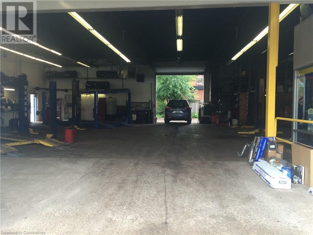 38 Wentworth Street S, Hamilton, Ontario  L8N 2Y3 - Photo 6 - XH4200940