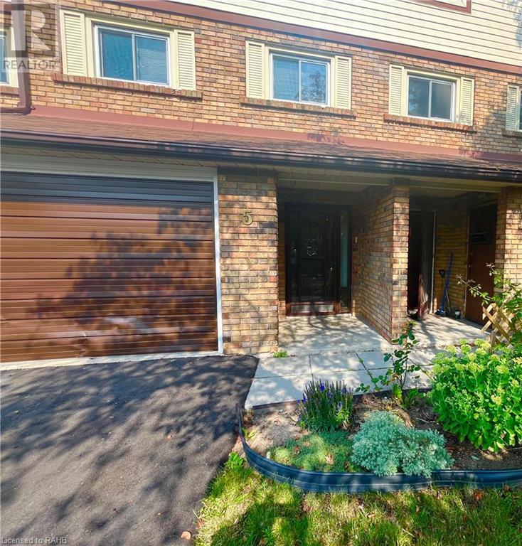 34 Bow Valley Drive Unit# 5, Hamilton, Ontario L8E 3L4 - Photo 2 - XH4201477