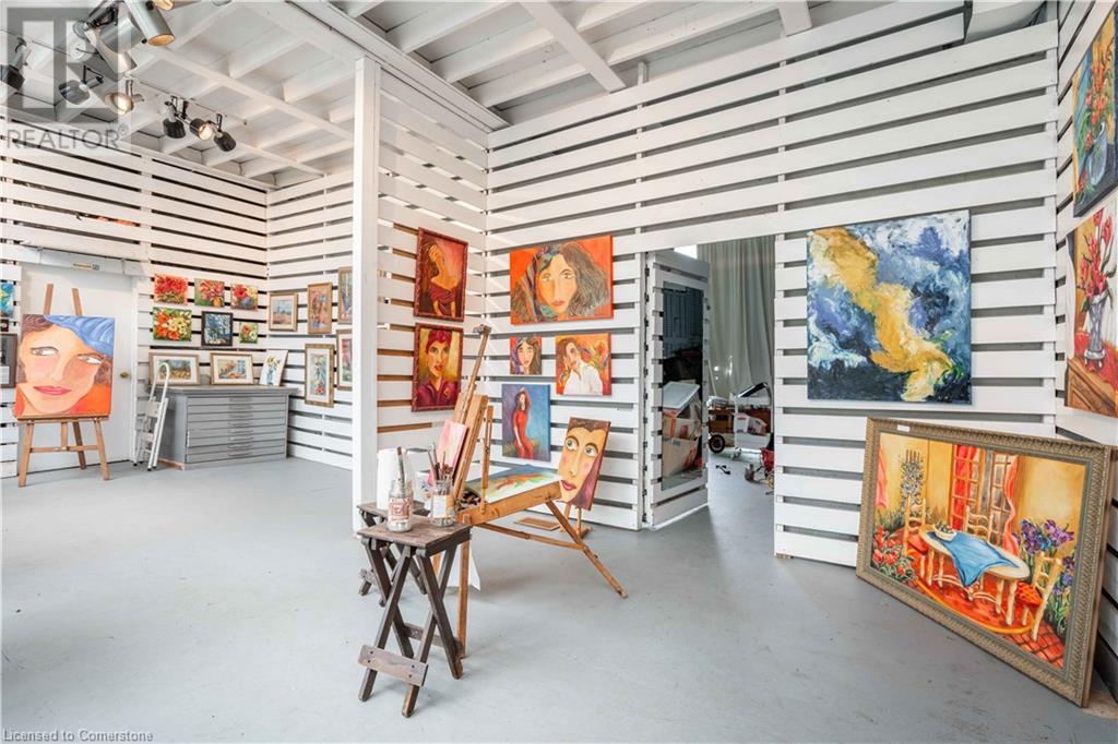 1552 Regional Road 81 Road, St. Catharines, Ontario  L2R 6P7 - Photo 9 - XH4201586