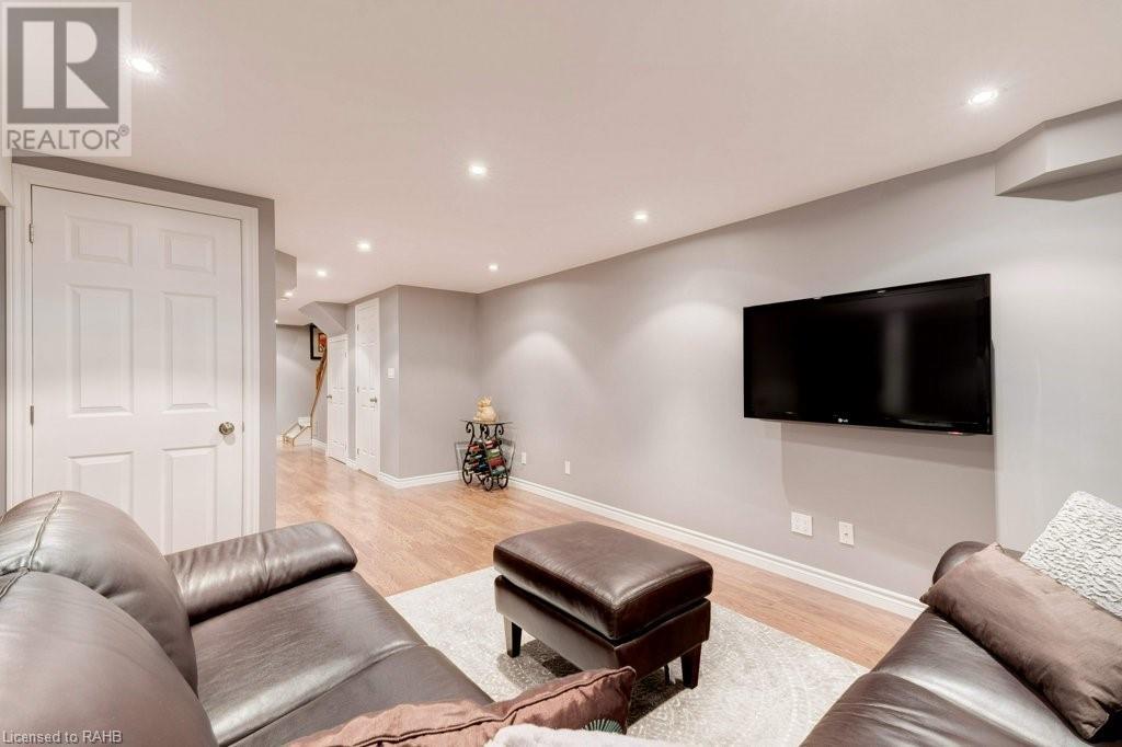 5232 Stonehaven Drive, Burlington, Ontario  L7L 7J4 - Photo 29 - XH4201606