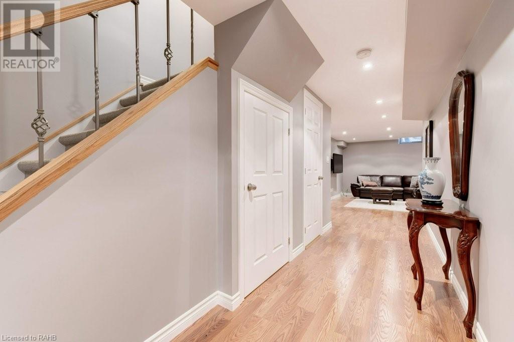 5232 Stonehaven Drive, Burlington, Ontario  L7L 7J4 - Photo 25 - XH4201606