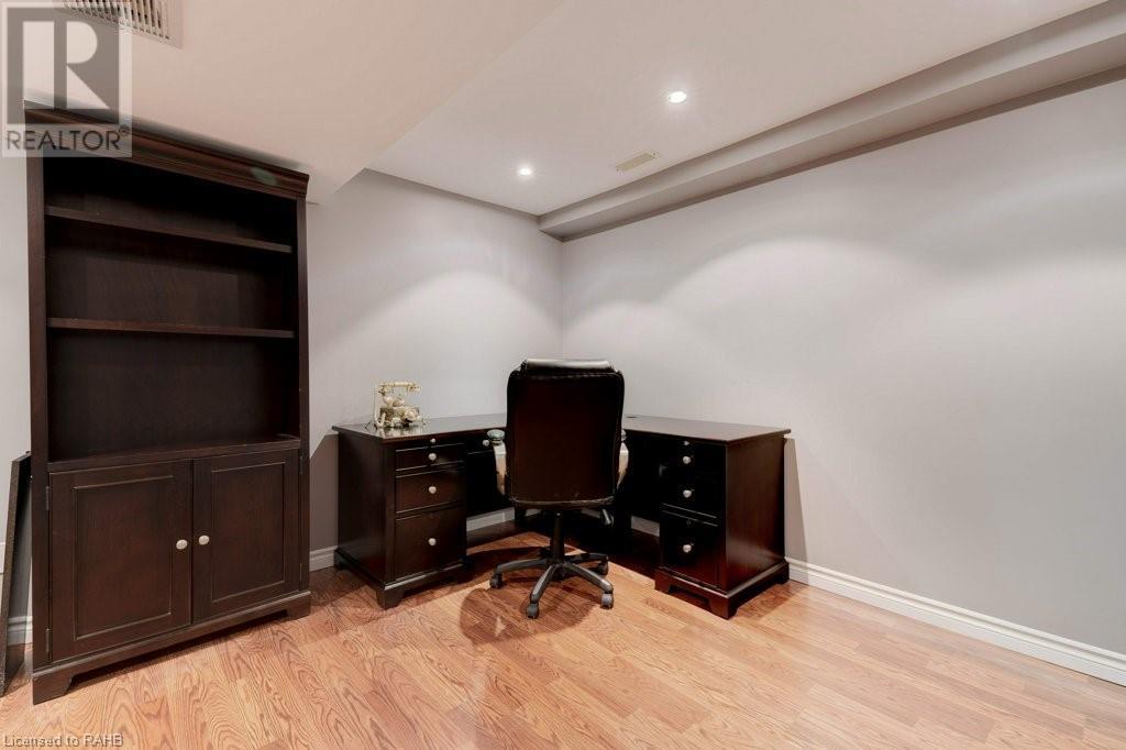 5232 Stonehaven Drive, Burlington, Ontario  L7L 7J4 - Photo 28 - XH4201606