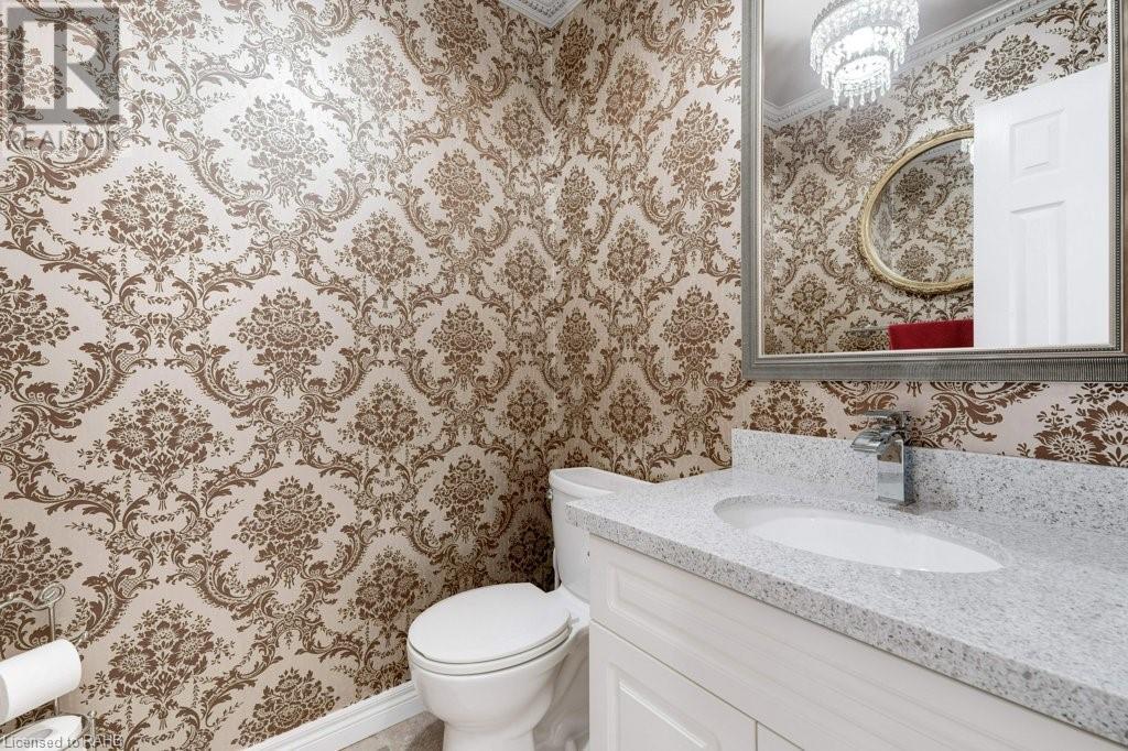 5232 Stonehaven Drive, Burlington, Ontario  L7L 7J4 - Photo 5 - XH4201606