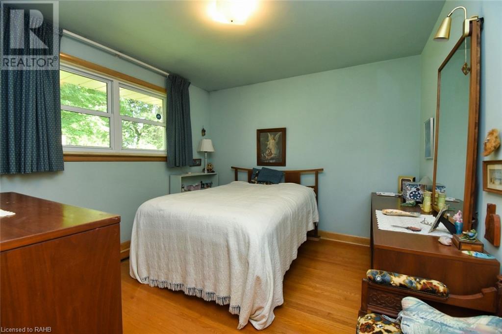 212 West 33rd Street, Hamilton, Ontario L9C 5J5 - Photo 13 - XH4201682