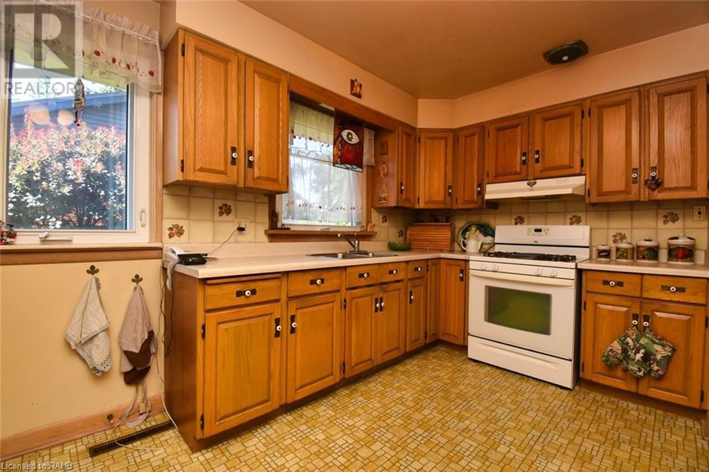 212 West 33rd Street, Hamilton, Ontario L9C 5J5 - Photo 10 - XH4201682