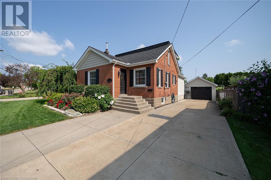 71 Dunkirk Drive, Hamilton, Ontario L8K 4W9 - Photo 1 - XH4201707