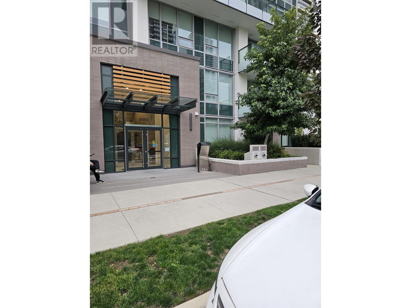 Listing Picture 2 of 24 : 2807 6463 SILVER AVENUE, Burnaby / 本拿比 - 魯藝地產 Yvonne Lu Group - MLS Medallion Club Member