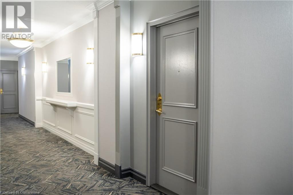 40 Old Mill Road Unit# 607, Oakville, Ontario L6J 7W2 - Photo 4 - XH4201845