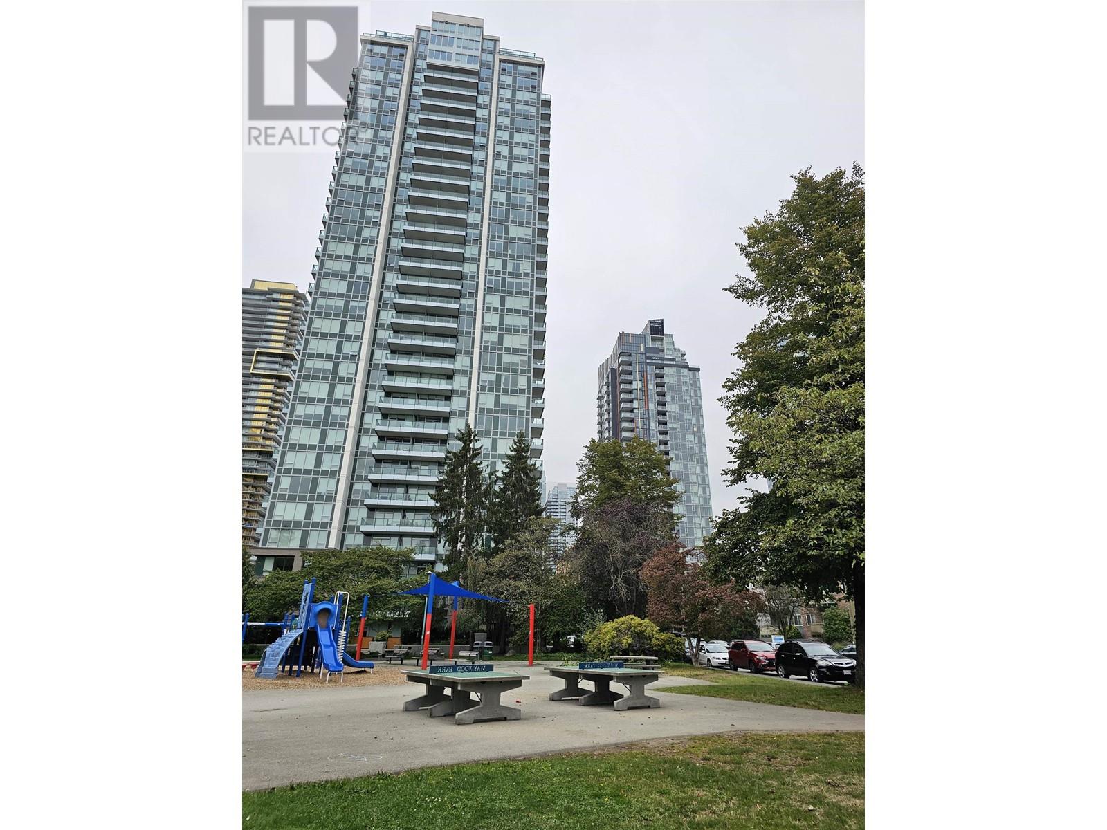Listing Picture 3 of 24 : 2807 6463 SILVER AVENUE, Burnaby / 本拿比 - 魯藝地產 Yvonne Lu Group - MLS Medallion Club Member