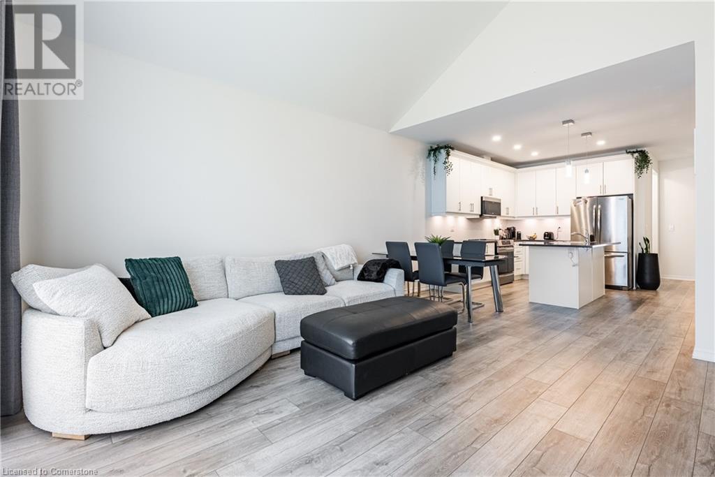 39 Cosmopolitan Common, St. Catharines, Ontario L2M 0A6 - Photo 14 - XH4201870