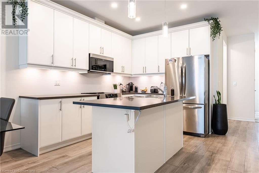 39 Cosmopolitan Common, St. Catharines, Ontario L2M 0A6 - Photo 10 - XH4201870
