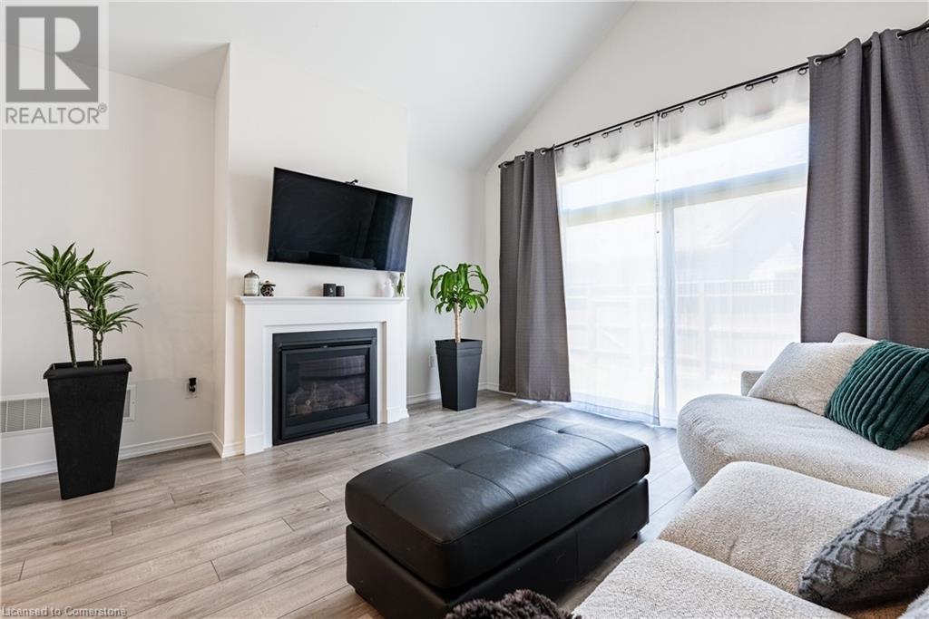 39 Cosmopolitan Common, St. Catharines, Ontario L2M 0A6 - Photo 16 - XH4201870