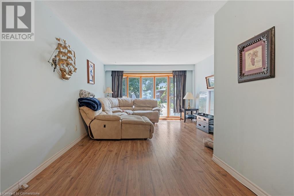 34 Rita Avenue, Hamilton, Ontario L8W 1M5 - Photo 8 - XH4201908