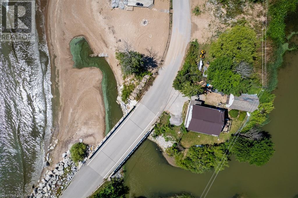Property at 1407 LAKESHORE Road image 3
