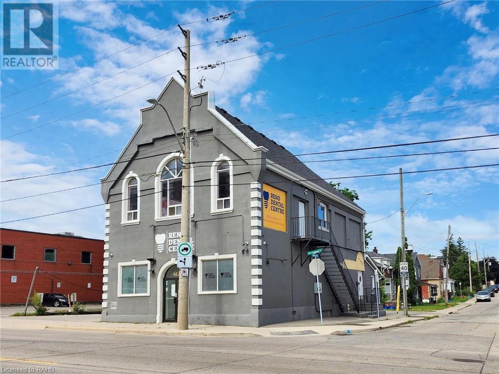 612 Upper James Street, Hamilton, Ontario L9C 2Z1 - Photo 1 - XH4201961