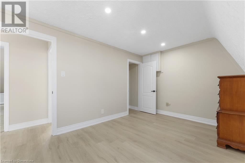 4 Patton Street, Grimsby, Ontario L3M 3M5 - Photo 34 - XH4201977