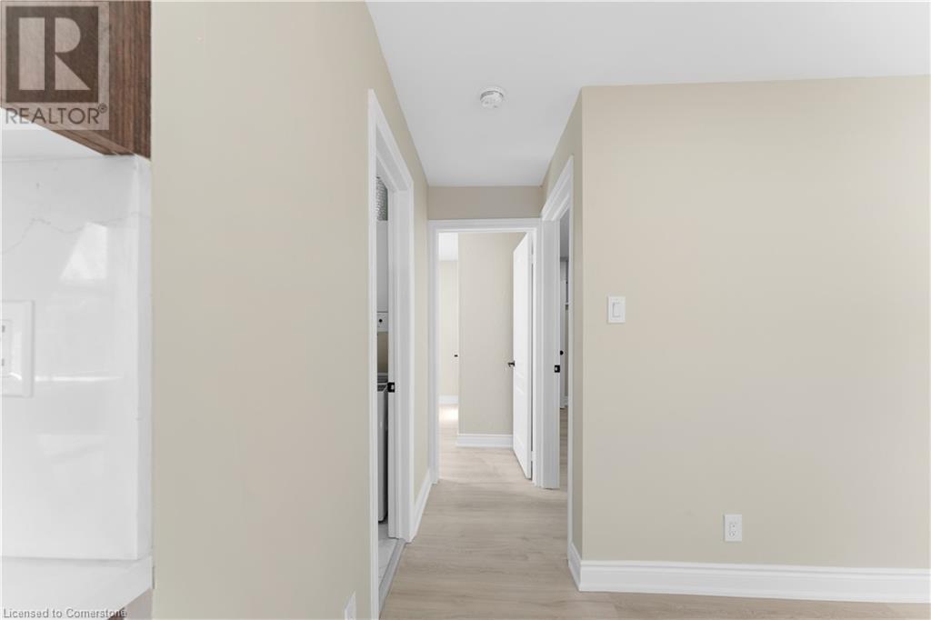 4 Patton Street, Grimsby, Ontario L3M 3M5 - Photo 37 - XH4201977