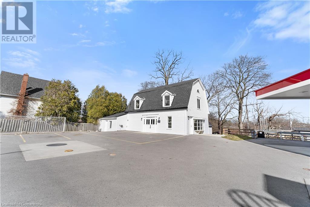 4 Patton Street, Grimsby, Ontario L3M 3M5 - Photo 2 - XH4201977