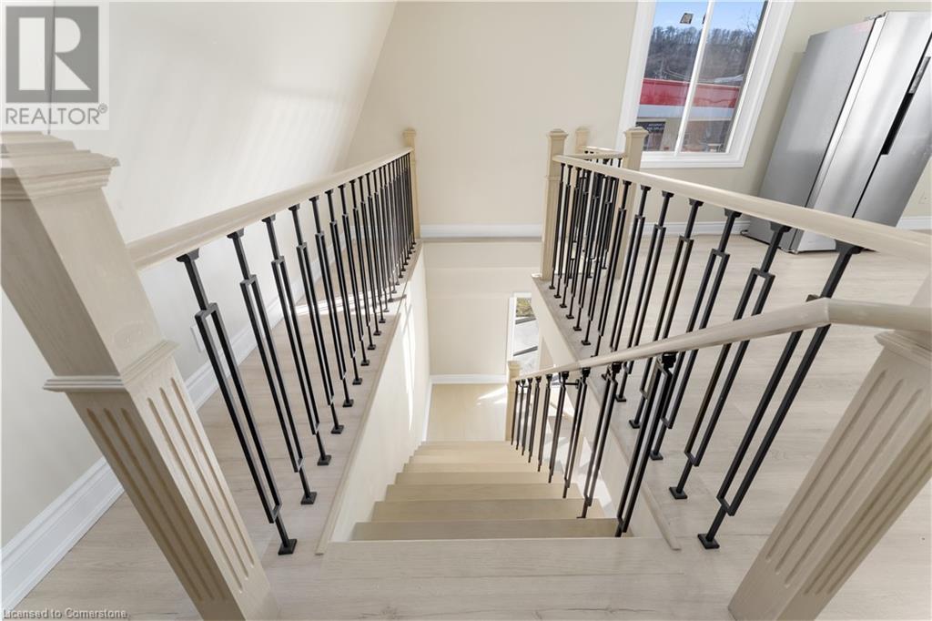 4 Patton Street, Grimsby, Ontario L3M 3M5 - Photo 24 - XH4201977