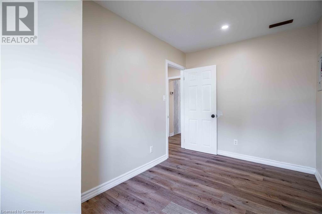 127 Robins Avenue, Hamilton, Ontario L8H 4N5 - Photo 18 - XH4202000