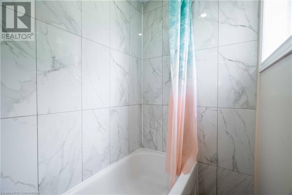 127 Robins Avenue, Hamilton, Ontario L8H 4N5 - Photo 21 - XH4202000