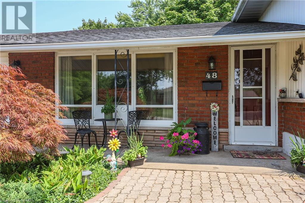 48 Emily Street, Grimsby, Ontario  L3M 4A2 - Photo 5 - XH4202019