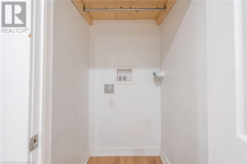 13 Henry Street Unit# Upper, Hamilton, Ontario L8P 1G7 - Photo 15 - XH4202040