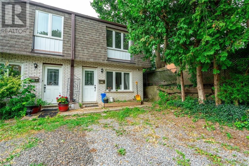 13 Henry Street Unit# Upper, Hamilton, Ontario L8P 1G7 - Photo 2 - XH4202040