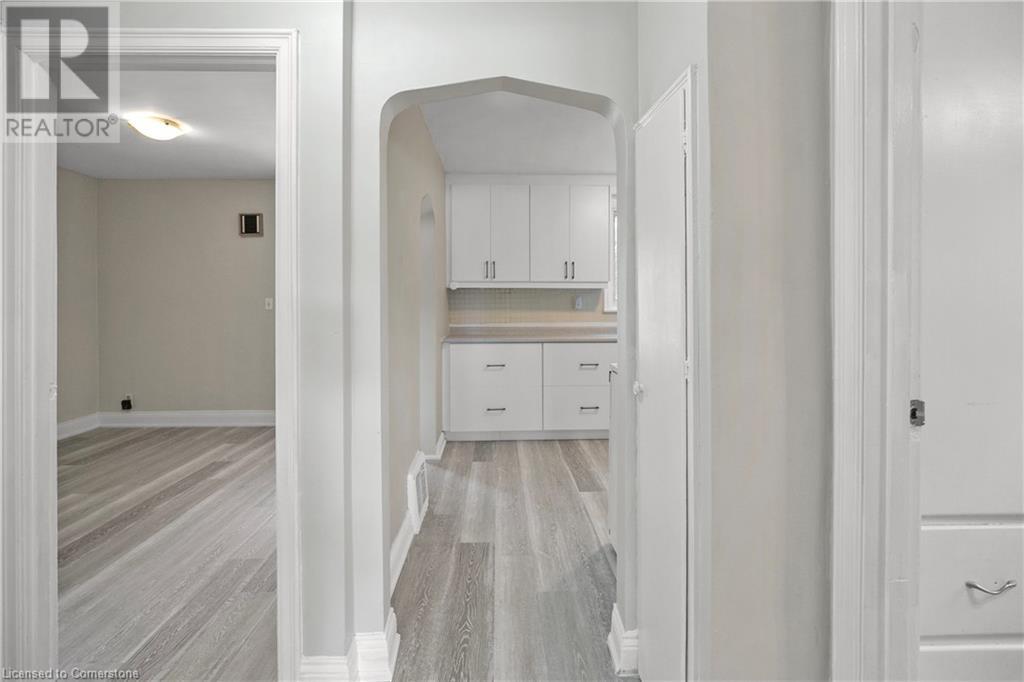 243 Holmesdale Avenue, Hamilton, Ontario L8K 3M6 - Photo 8 - XH4202123