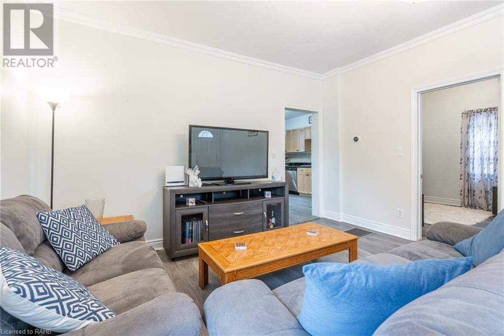 Property at 308 DALHOUSIE Street image 5