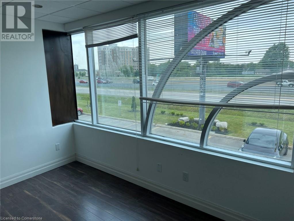 442 Millen Road Unit# 12 Upper, Stoney Creek, Ontario L8E 6H2 - Photo 4 - XH4202205