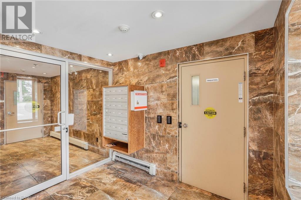 886 Golf Links Road S Unit# 104, Ancaster, Ontario L9K 1J8 - Photo 19 - XH4202230