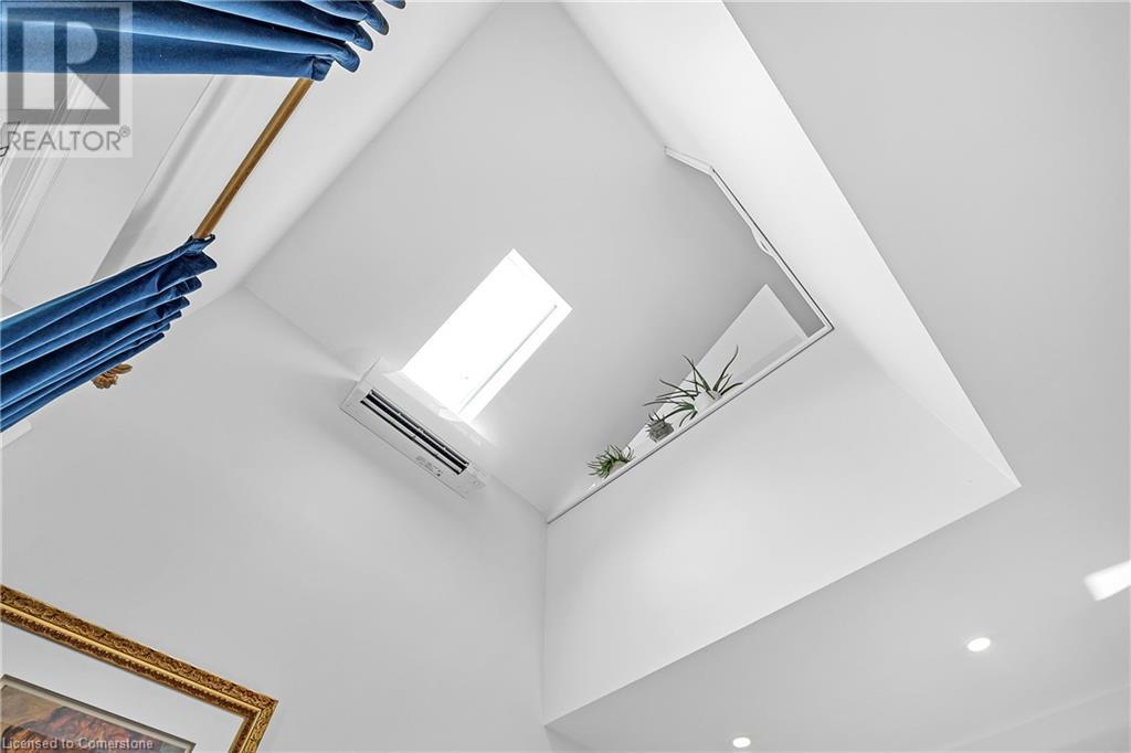 23 Macaulay Street W Unit# 3, Hamilton, Ontario  L8L 1E6 - Photo 14 - XH4202244