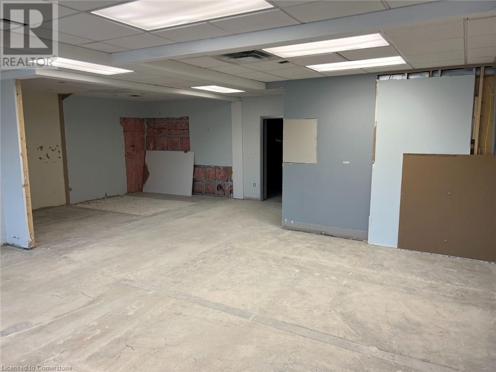 442 Millen Road Unit# 12 Lower, Stoney Creek, Ontario L8E 6H2 - Photo 3 - XH4202276