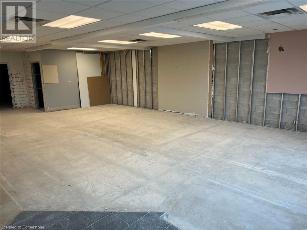 442 Millen Road Unit# 12 Lower, Stoney Creek, Ontario L8E 6H2 - Photo 2 - XH4202276