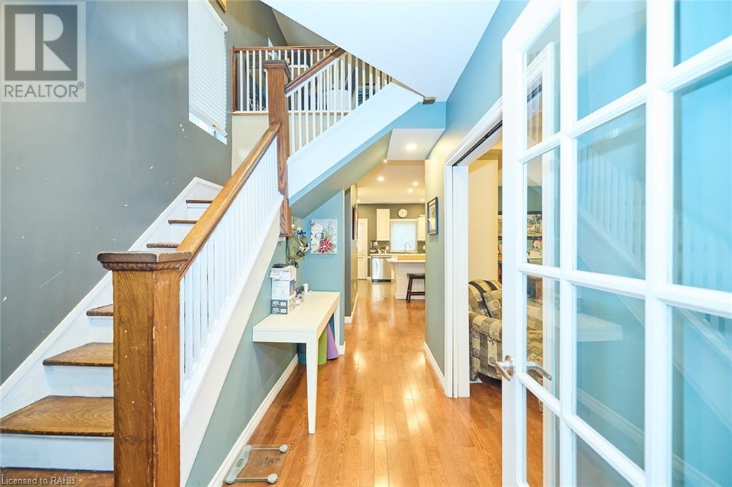 6073 Dixon Street, Niagara Falls, Ontario  L2G 2L4 - Photo 3 - XH4202317