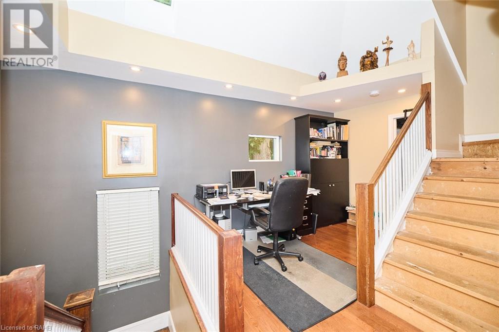 6073 Dixon Street, Niagara Falls, Ontario  L2G 2L4 - Photo 12 - XH4202317