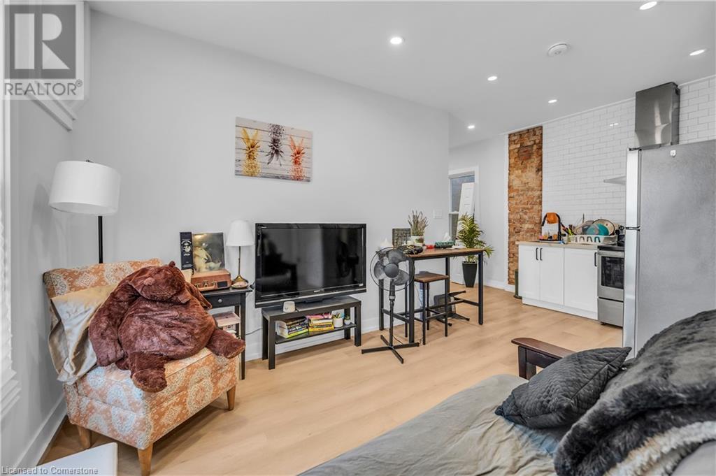 262 Robert Street, Hamilton, Ontario  L8L 2R4 - Photo 15 - XH4202333