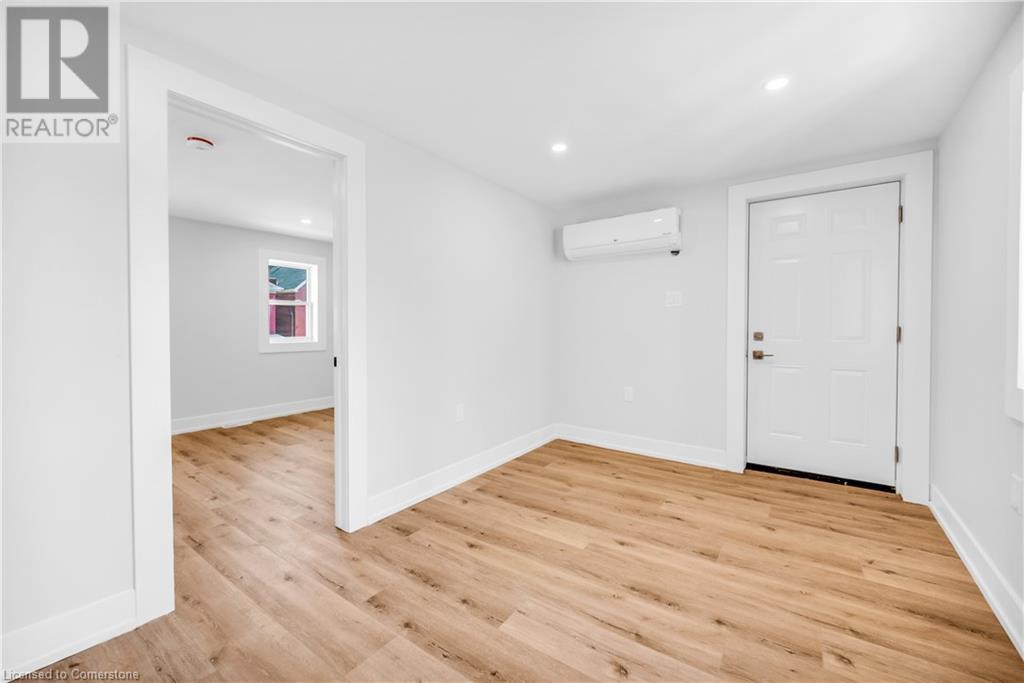 262 Robert Street, Hamilton, Ontario  L8L 2R4 - Photo 21 - XH4202333