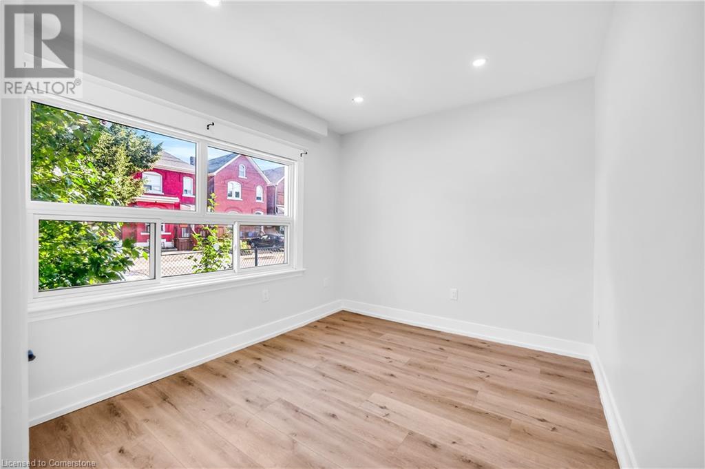 262 Robert Street, Hamilton, Ontario  L8L 2R4 - Photo 10 - XH4202333