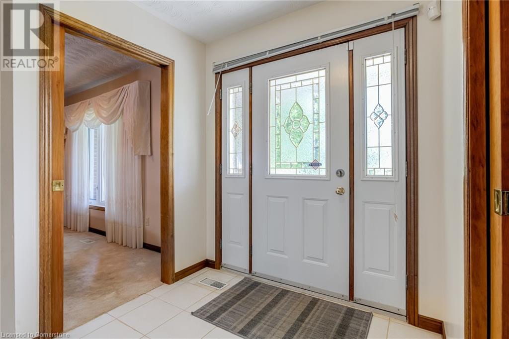 861 Book Road E, Ancaster, Ontario L9G 3L1 - Photo 14 - XH4202432
